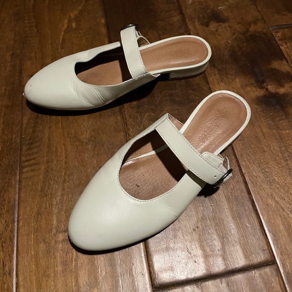 The Kinely Mary Jane Mule - Picture 2 of 8